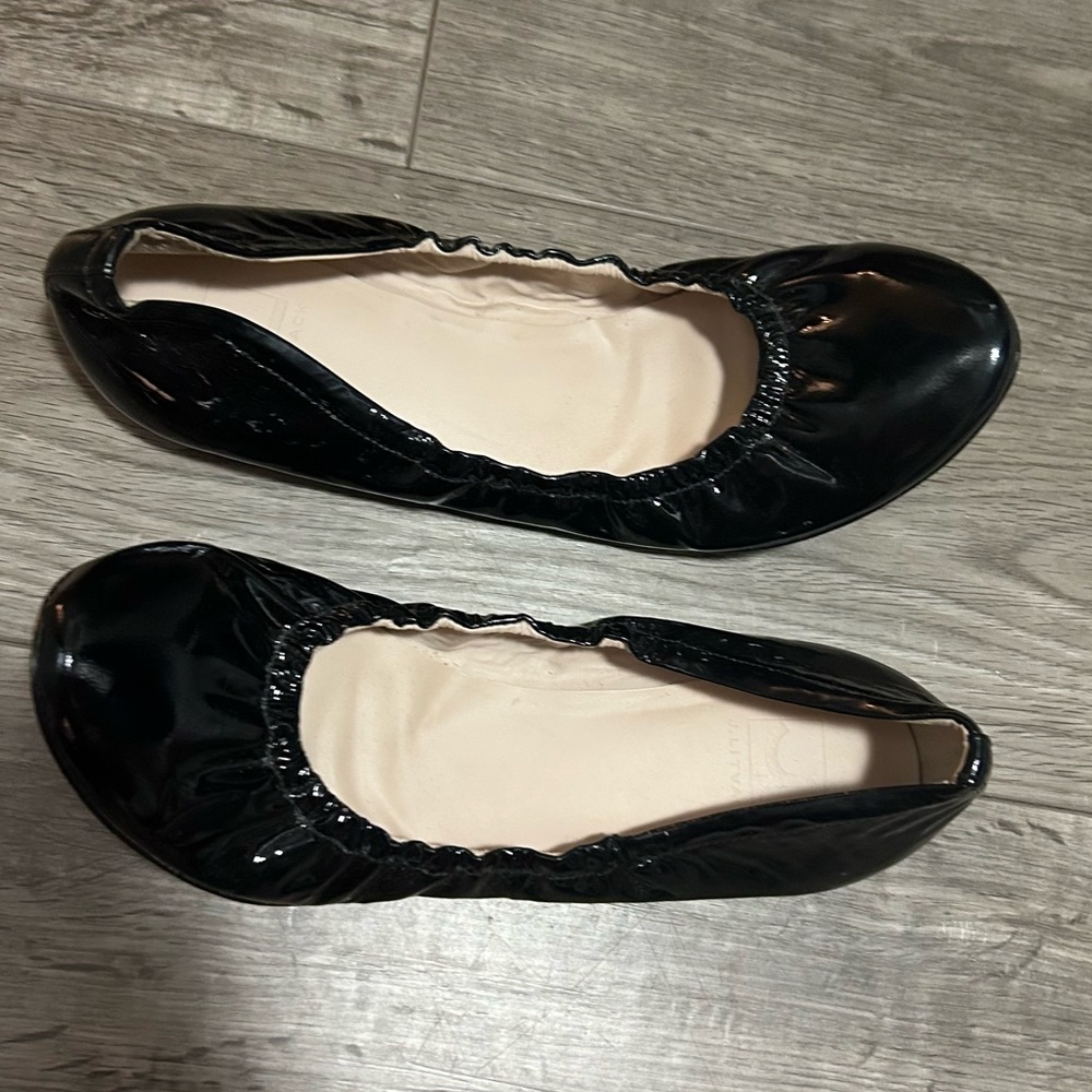 J. Litvack dezigner patent leather black flats stretchy comfy fit size 8
